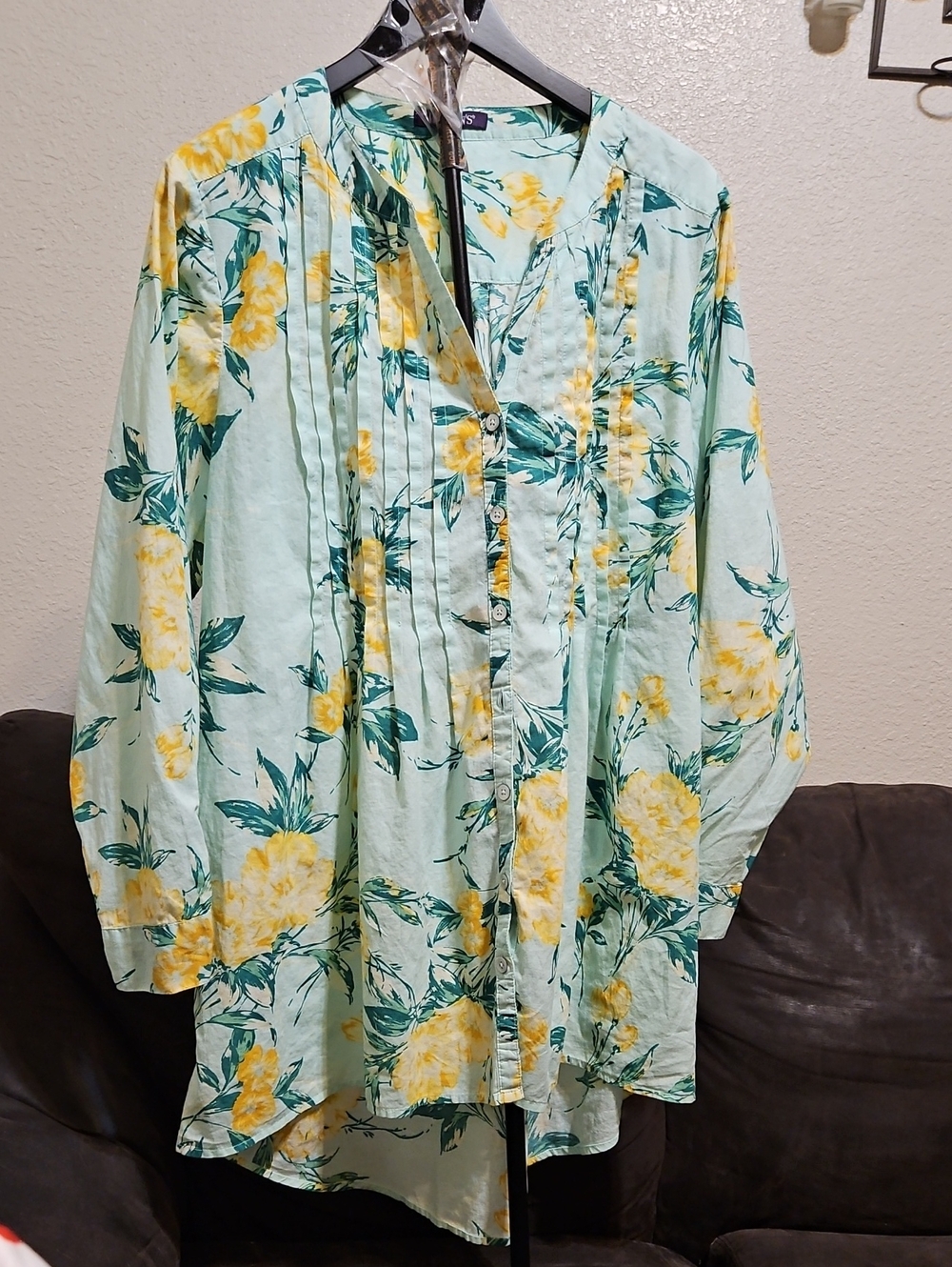 Roaman's Mint Floral Pintuck Button-Down Blouse